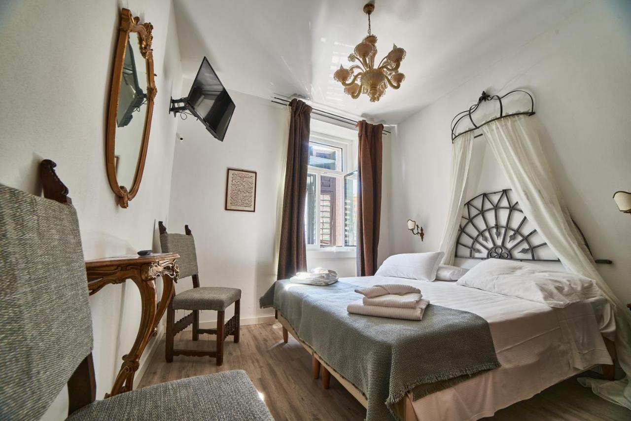 Rooms Alla Loggia Del Castello Trento Eksteriør billede