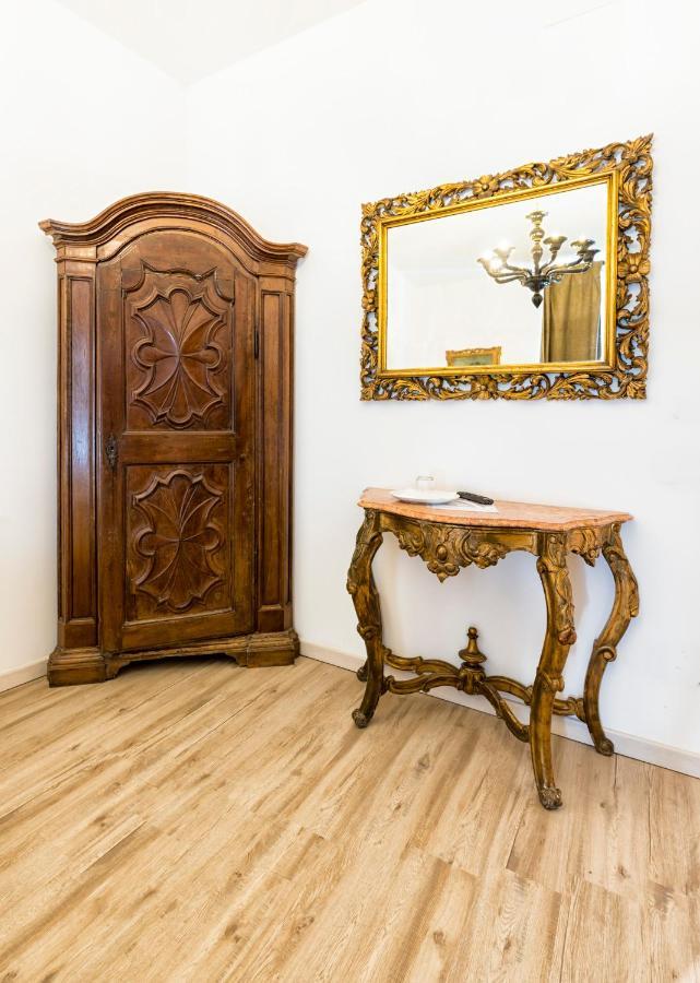 Rooms Alla Loggia Del Castello Trento Eksteriør billede